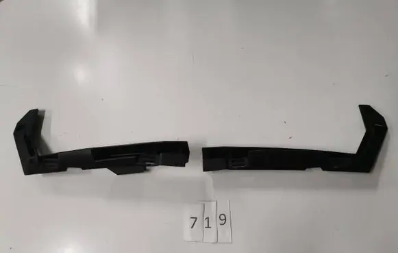 Renault Trafic III (X82) Front bumper upper radiator grill 214B37781R 93452300