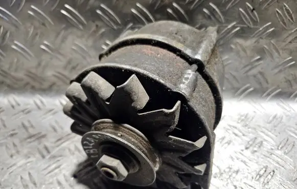 Seat Ibiza I (021A) Generator/alternator