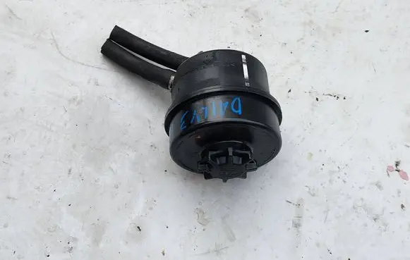 Iveco Daily 5th gen Power steering fluid tank/reservoir