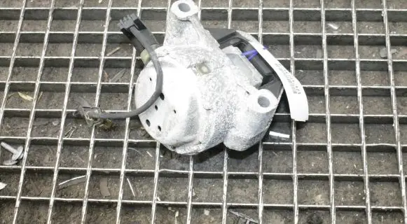 Audi A7 S7 4G Engine mount bracket
