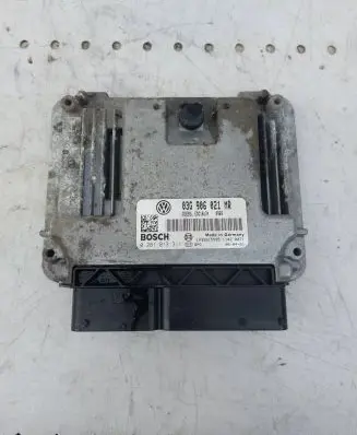 Volkswagen PASSAT B6 Engine control unit/module 03G906021MR 1039S15595 0281013311