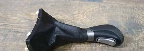 Hyundai ix20 Gear lever shifter trim leather/knob