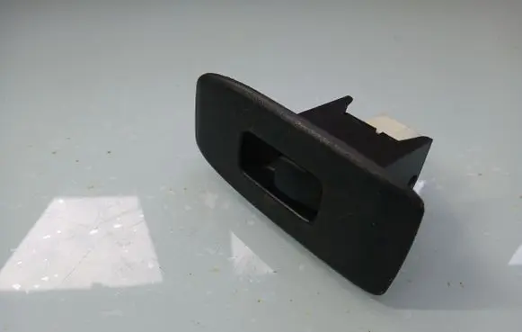 Mitsubishi Pajero Electric window control switch MR445659 10Z2D4