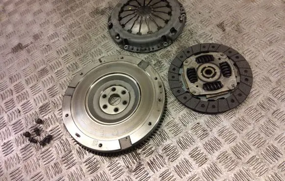 Ford Puma Clutch set kit H6BG7563AC