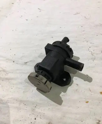 BMW X5 F15 Turbo solenoid valve 8509323 3024421 BMW1174