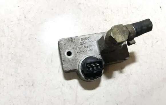 Audi 100 S4 C4 Air pressure sensor 0281002018