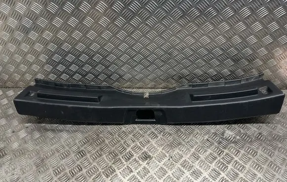Trunk/boot sill cover protection