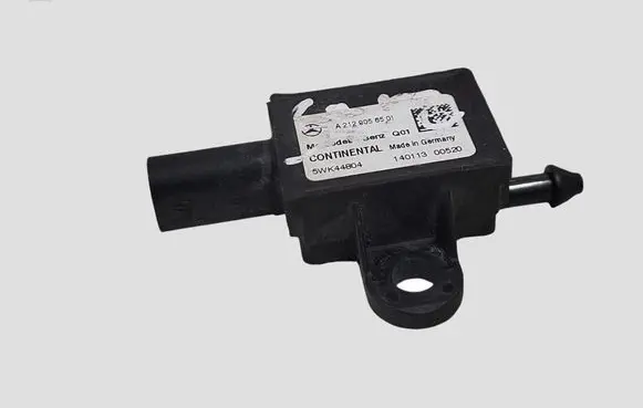 Mercedes-Benz E W212 Airbag deployment crash/impact sensor A2129056501
