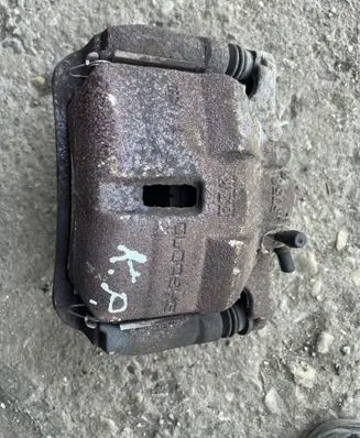 Nissan Qashqai Front brake caliper