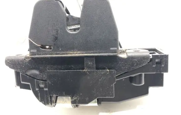 Citroen C3 Picasso Tailgate exterior lock 9671153780