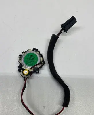 Front door high frequency speaker