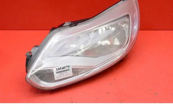 Ford Focus Headlight/headlamp BM5113W030AF