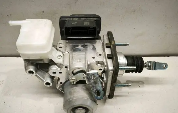 Lexus RX V Power steering pump 4721048320