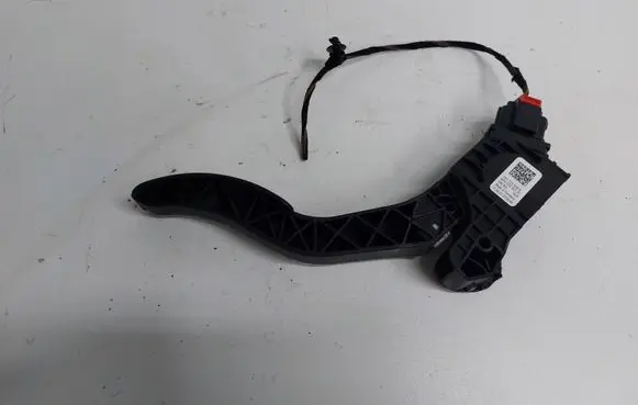 Volkswagen Up Accelerator throttle pedal 1S1723503A