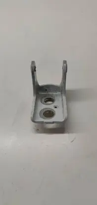 Peugeot 208 II Rear door lower hinge
