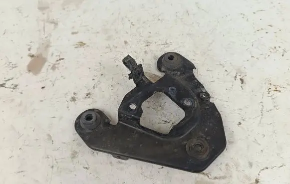 Maserati Levante Other engine bay part B430