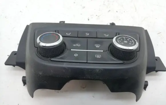 Opel Zafira C Interior fan control switch 20765753