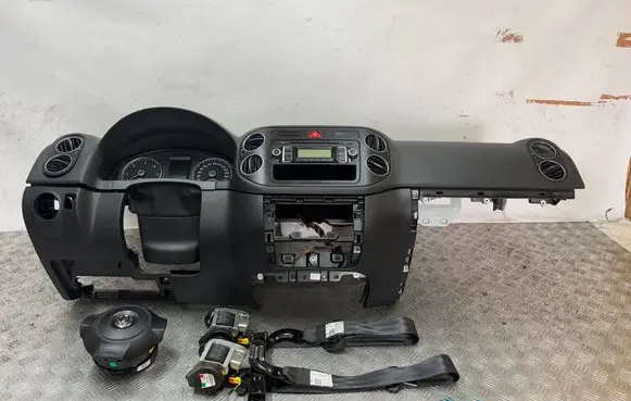 Volkswagen Golf Plus Dashboard 