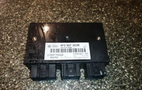 Audi A6 S6 C6 4F Tow bar trailer control unit/module 4F0907383B