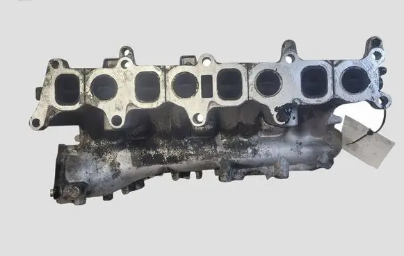 Opel Zafira B Intake manifold 700997160 8973858235 1026620020