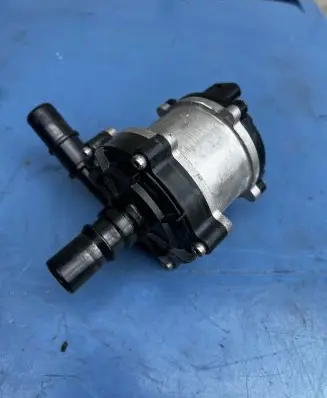 Hyundai Ioniq 5 Electric auxiliary coolant/water pump 369000EKM0
