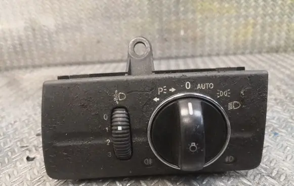 Mercedes-Benz E W211 Light switch 2115450604