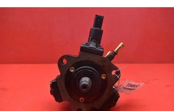 Peugeot 206 CC Fuel injection high pressure pump 0445010046