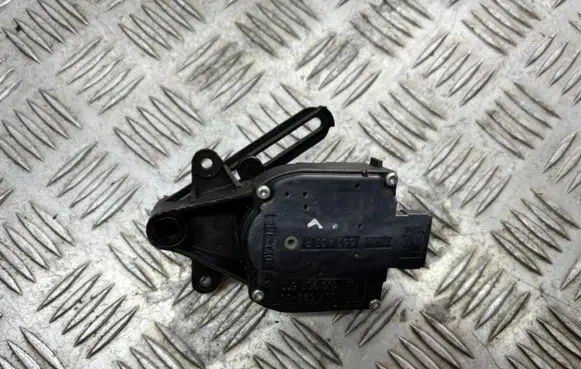 Volkswagen Golf IV A/C air flow flap actuator/motor 6NN00762600 1J0907511 653400R