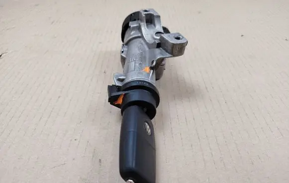 Volkswagen Transporter - Caravelle T6 Ignition lock 6R0905851