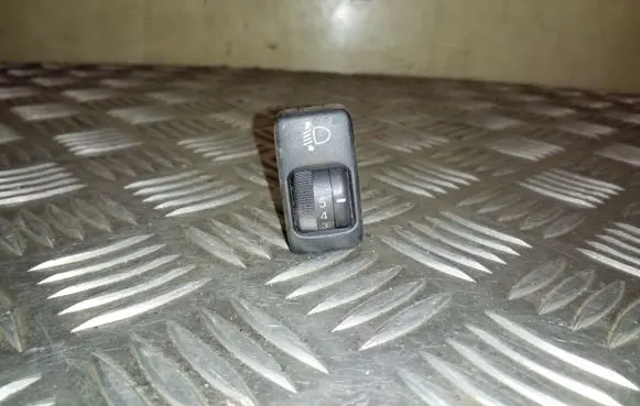 Toyota Avensis Verso Headlight level height control switch