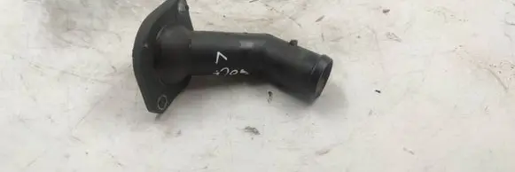 Volkswagen Golf V Engine coolant pipe/hose 038121121D