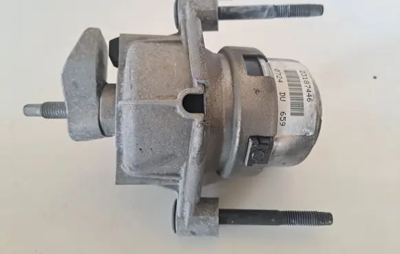 Chevrolet Corvette C7 Gearbox mount 23187446