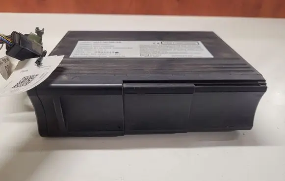 Ford Focus CD/DVD changer 3S4T18C830AA