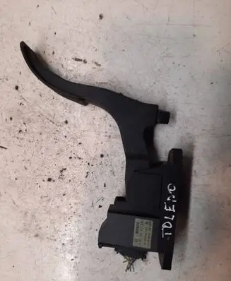 Seat Toledo II (1M) Accelerator throttle pedal 1J1721503K 191500724 0281002342