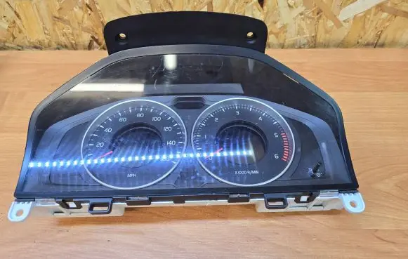 Volvo S60 Speedometer (instrument cluster) 36001839 31343328AA 69799580U