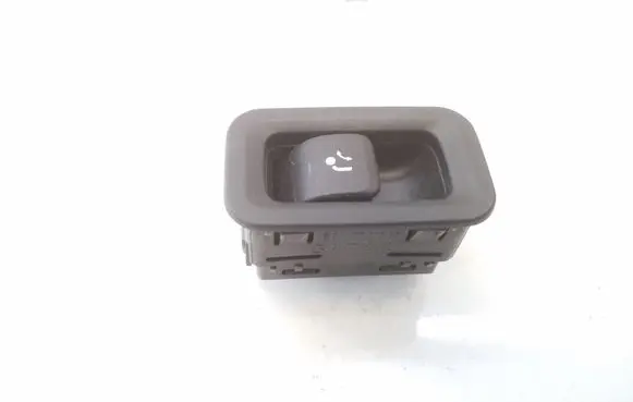 Mercedes-Benz EQA Switch for retractable tow bar A1679059303