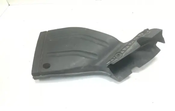 Audi A4 S4 B6 8E 8H Air intake hose/pipe 8E0129618D