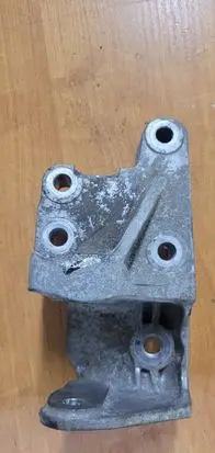 Peugeot 508 RXH Engine mounting bracket 9677163980