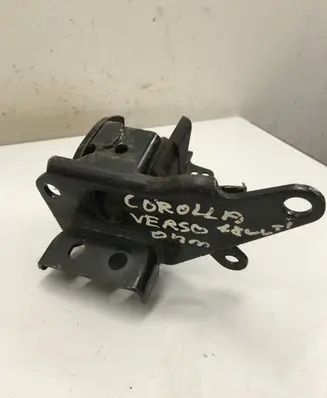 Toyota Corolla Verso E121 Engine mount bracket