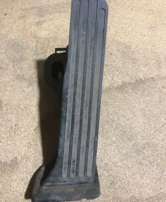 Volkswagen Jetta V Accelerator throttle pedal 1K1721503L 6PV00860000