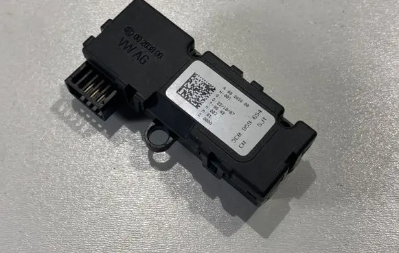 Volkswagen PASSAT B6 Steering angle sensor 3C0959654