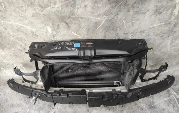 BMW 5 E60 E61 Front bodywork piece 