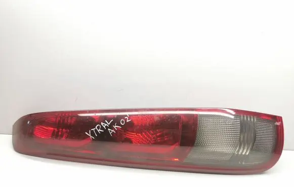 Nissan X-Trail T30 Rear/tail lights B46L