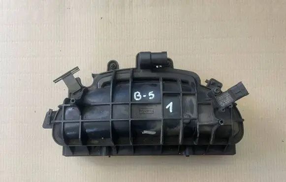 Ford C-MAX II Intake manifold BM5G9424E