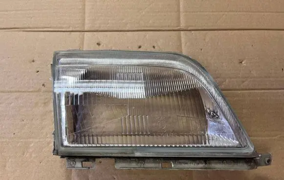 Mercedes-Benz E W124 Headlight lense 0217164R20 7R0117154 A129820