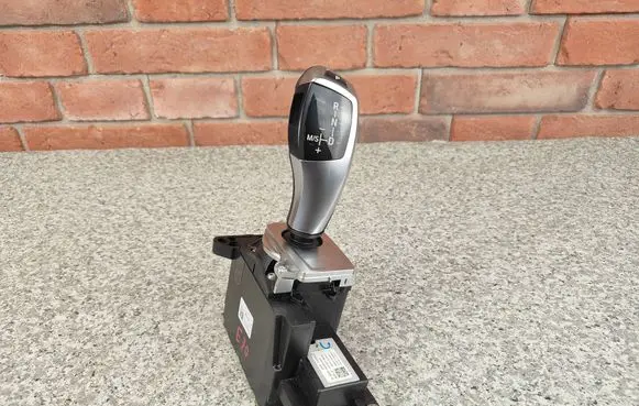BMW X5 E70 Gear shifter/selector 9228610