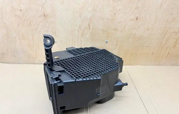 Renault Captur Air filter box 165001258 95650 8201173592