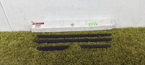 KIA Ceed Front bumper splitter molding A2270ade00
