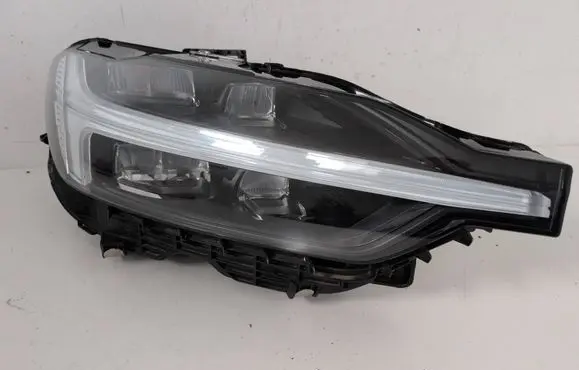Volvo XC60 Headlight/headlamp 32404706