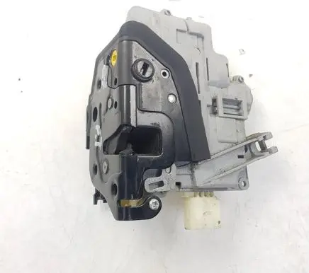 Audi Q7 4L Rear door lock 3C4839015A
